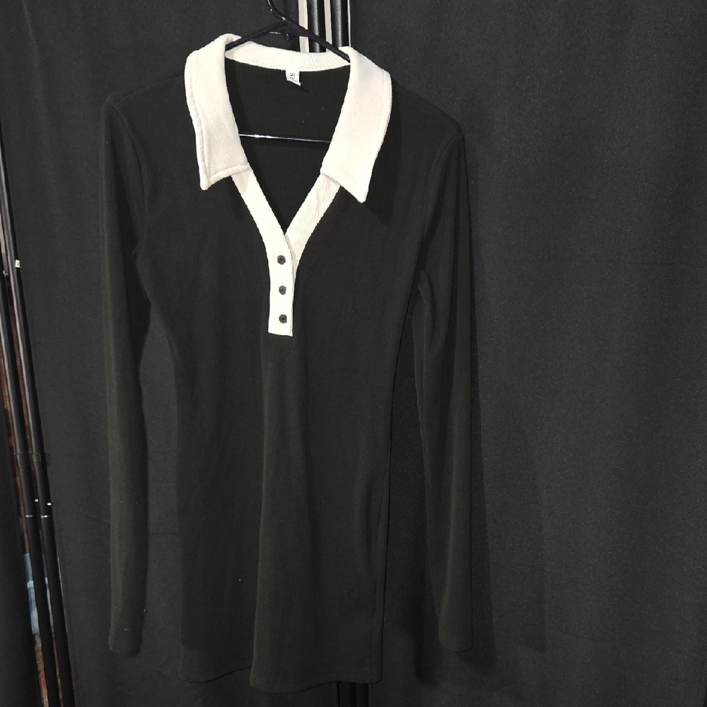 Women's Black Long-Sleeve Polo Top with White Collar